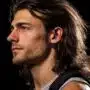 Réinventer le style la coiffure mullet pour homme fait son grand retour